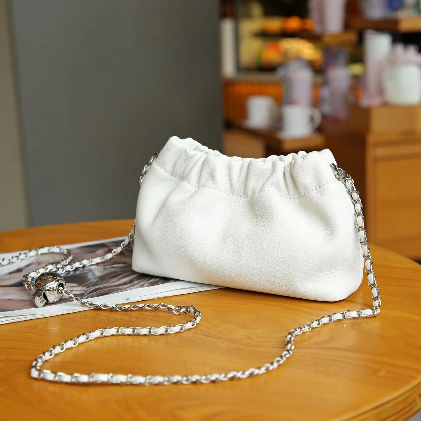 Sac nuage cuir haut de gamme – allure féminine