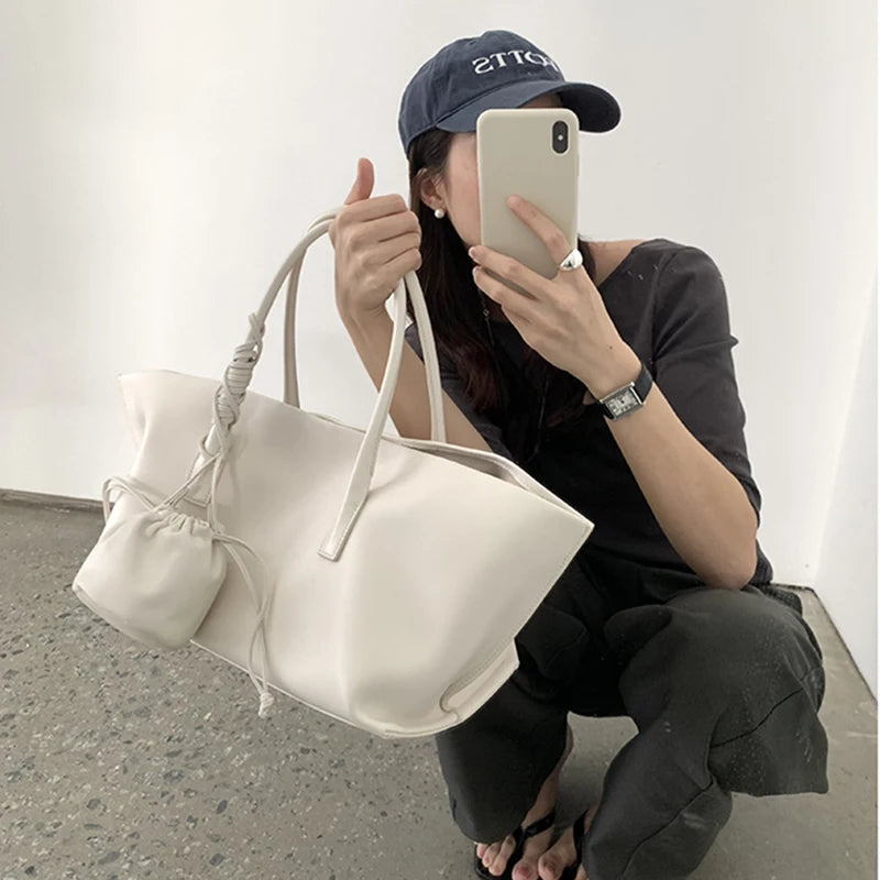 Sac tote en cuir véritable – design 2025