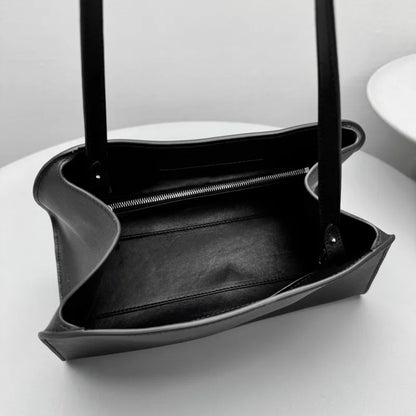 Sac à bandoulière en cuir souple – Élégance minimaliste