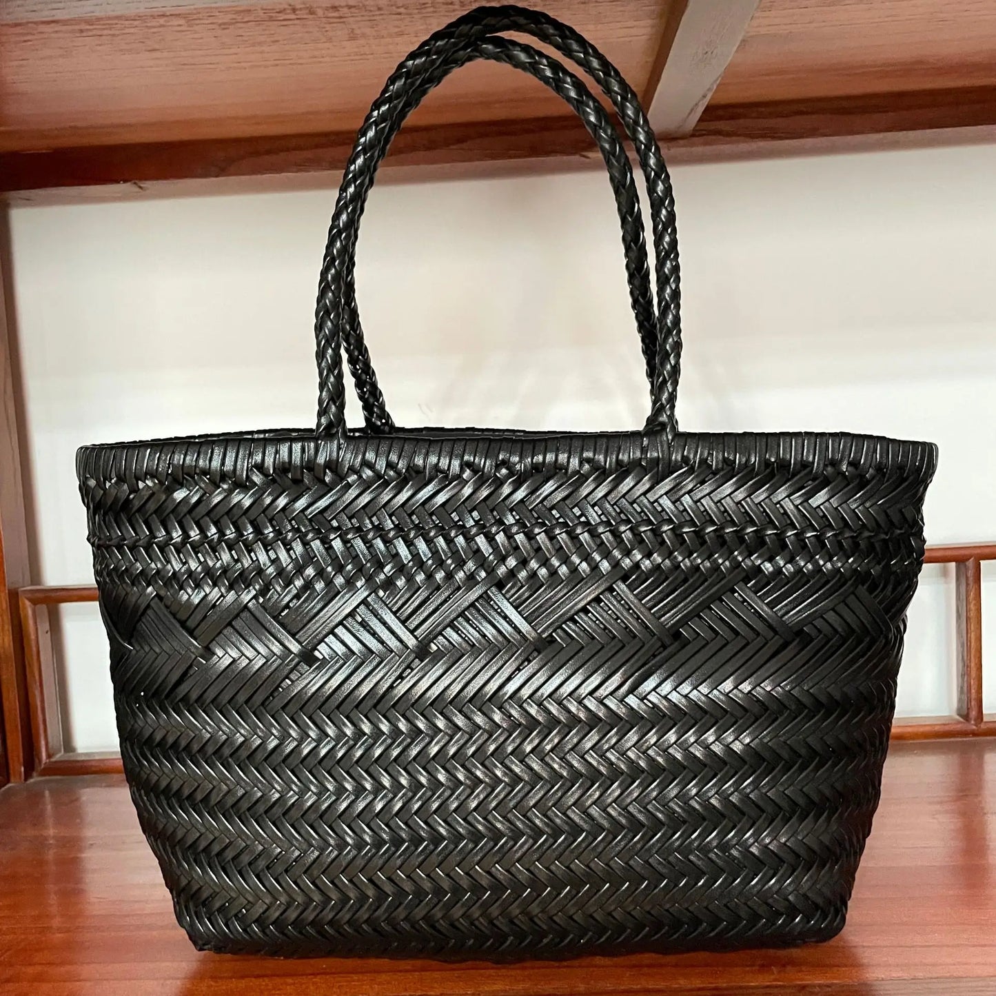 Sac Panier Tissé à la Main en Cuir Véritable – Esprit Vintage Français 2025