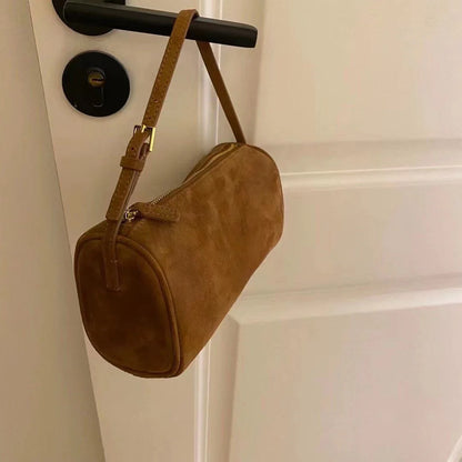 Petit sac en cuir souple – design rétro 2025