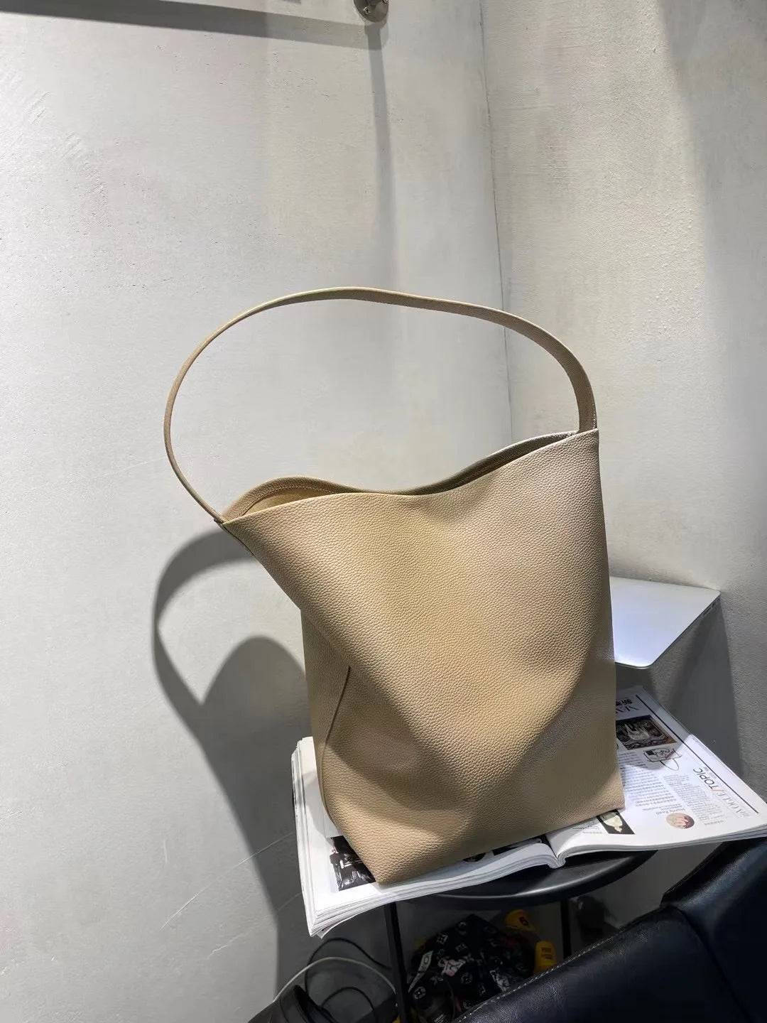 Sac à main cuir haut de gamme – design minimaliste 2025