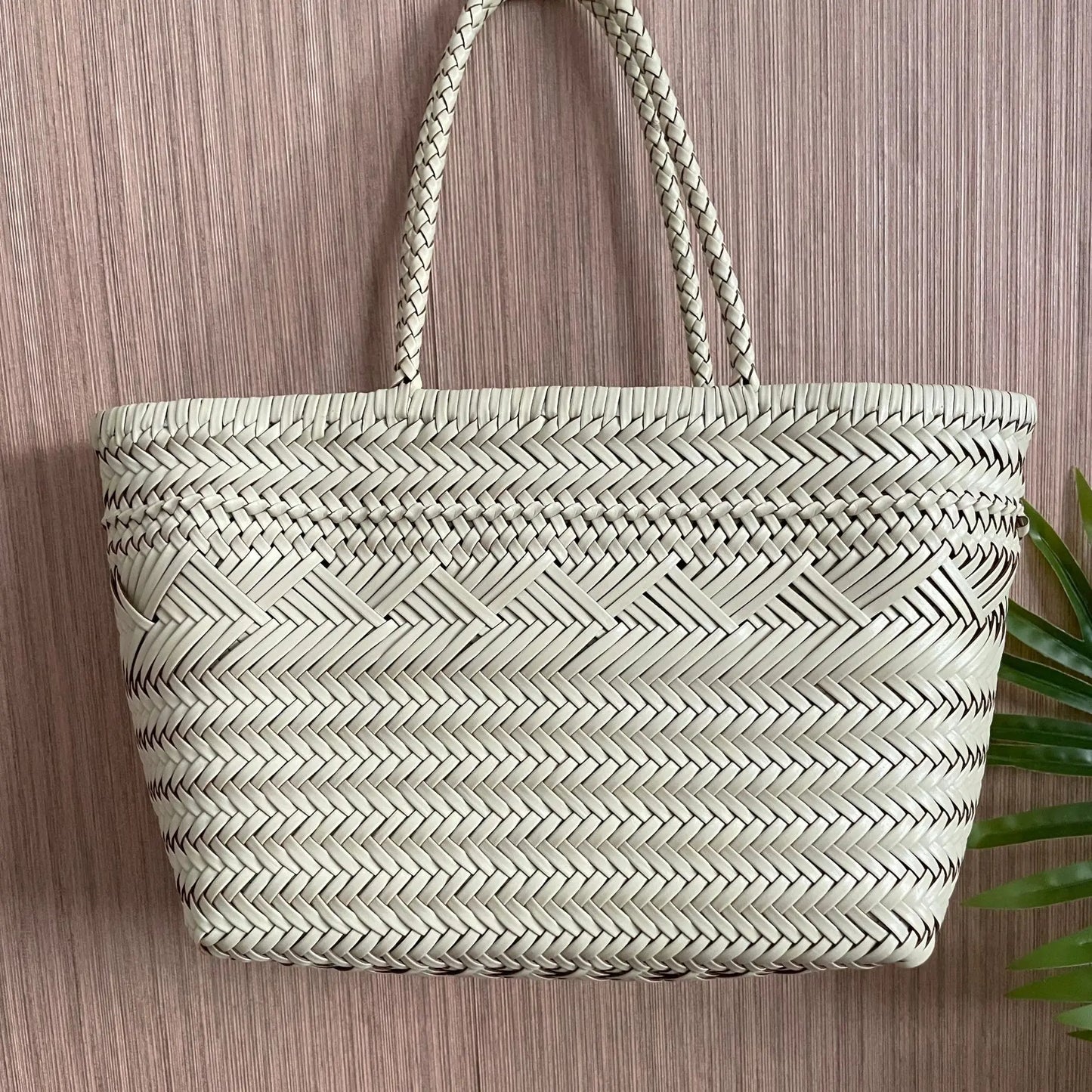 Sac Panier Tissé à la Main en Cuir Véritable – Esprit Vintage Français 2025