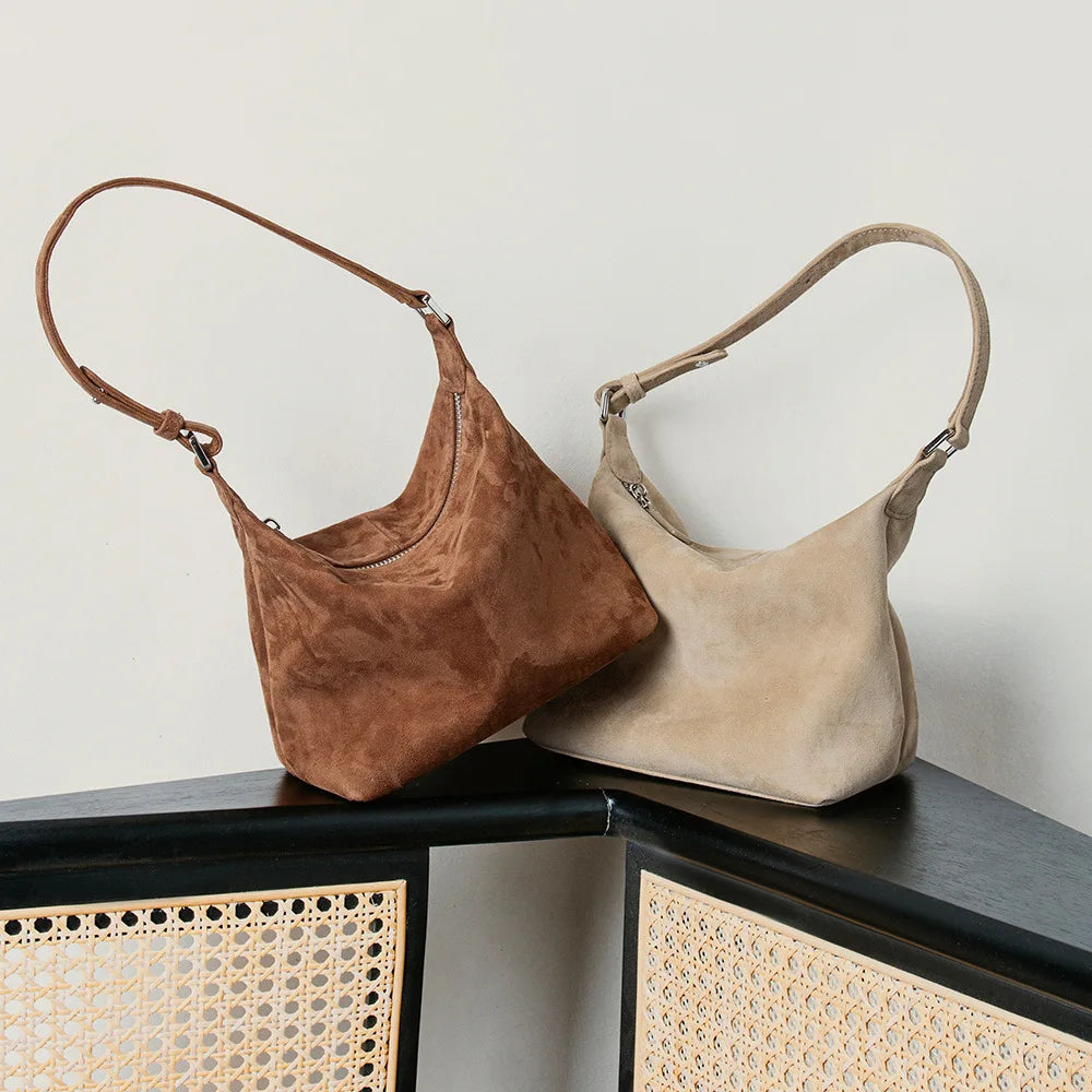 Sac à Bandoulière Féminin en Daim Véritable – Style Banlieue Chic Automne 2025