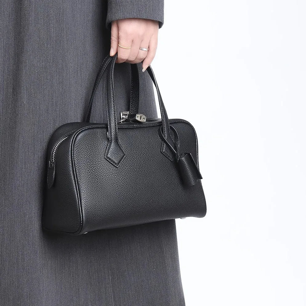 Sac Boston en Cuir Véritable – Design Niche & Verrouillage Simple 2025