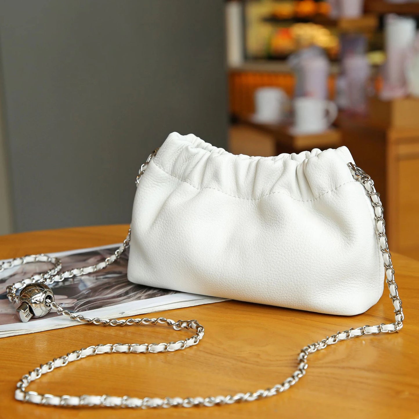 Sac nuage cuir haut de gamme – allure féminine