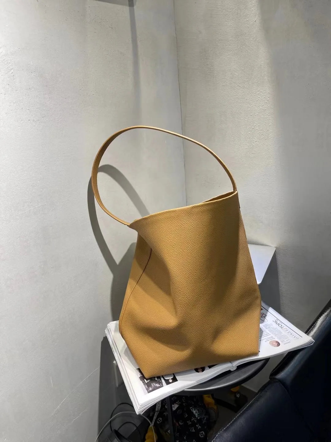 Sac à main cuir haut de gamme – design minimaliste 2025