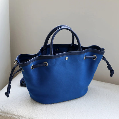 Sac seau en cuir et en toile – élégance décontractée 2025