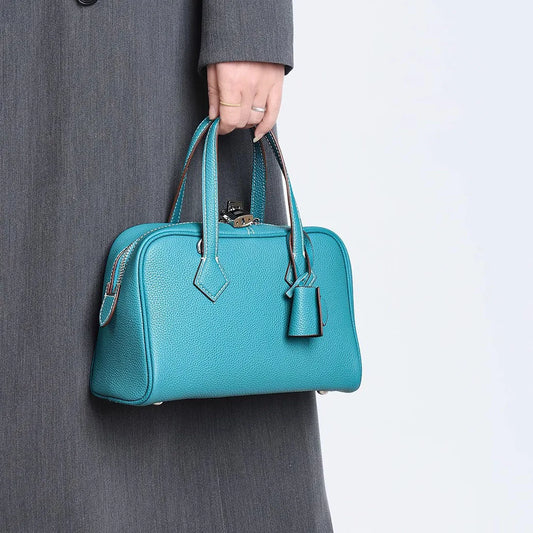 Sac Boston en Cuir Véritable – Design Niche & Verrouillage Simple 2025