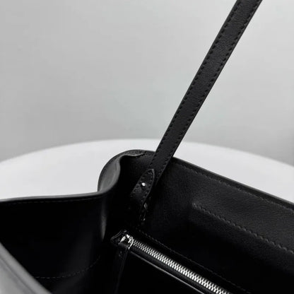 Sac à bandoulière en cuir souple – Élégance minimaliste