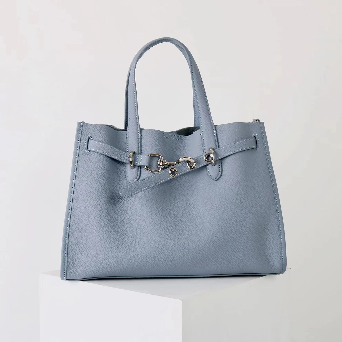 Sac à bandoulière en cuir véritable – élégance moderne 2025