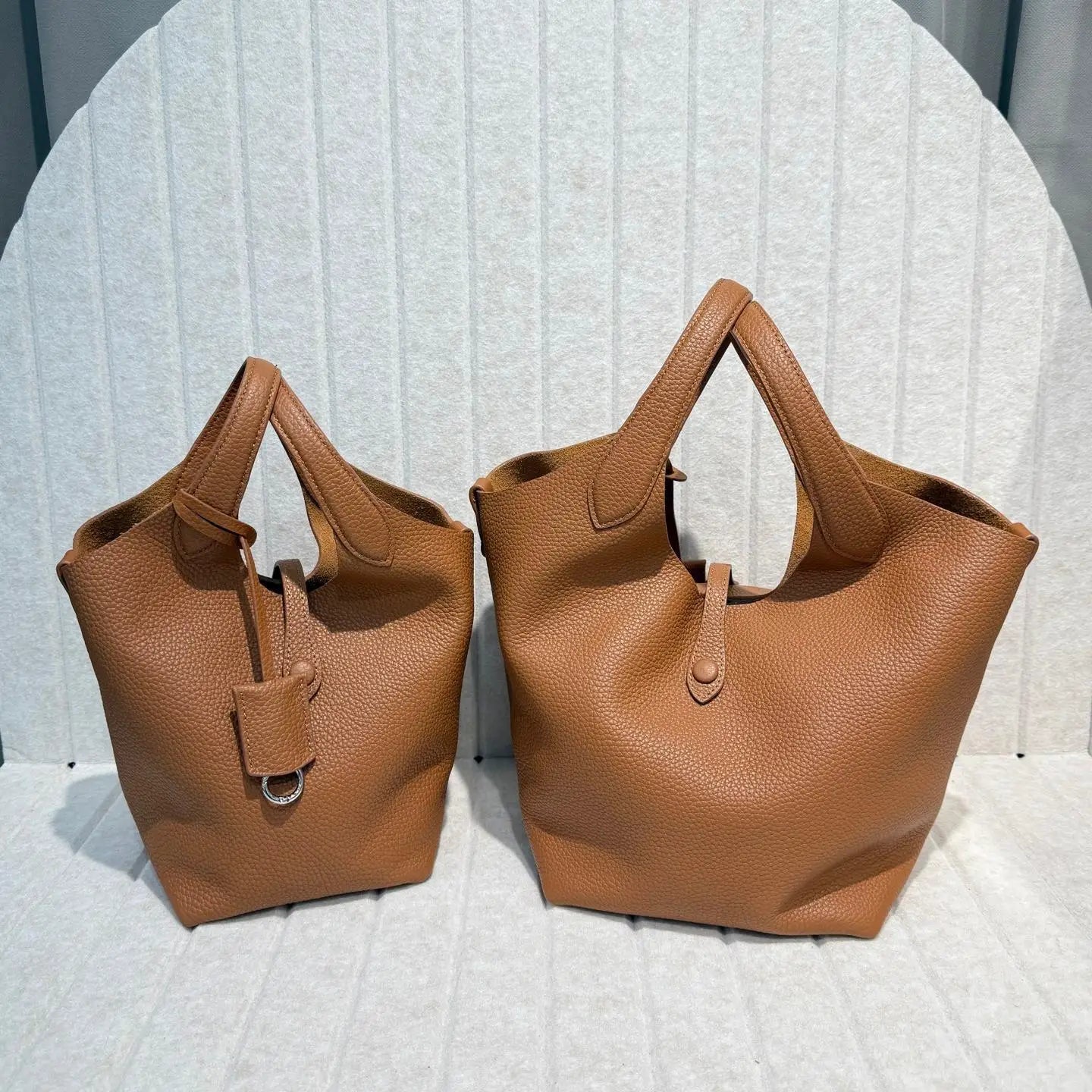 Sac à bandoulière en cuir souple – esprit estival