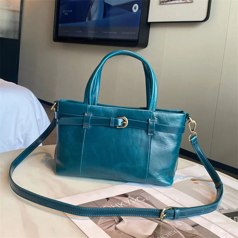 Sac fourre-tout en cuir de vache ciré – Élégance et authenticité 2025