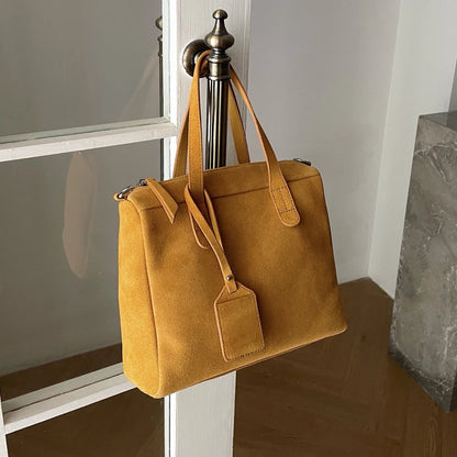 Sac Boston en cuir mat – collection automne-hiver