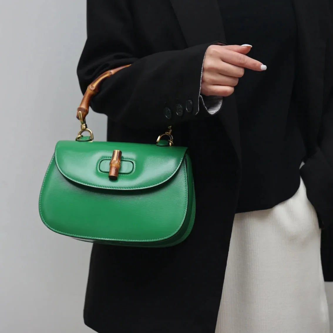 Sac à bandoulière en cuir véritable – détail bambou chic