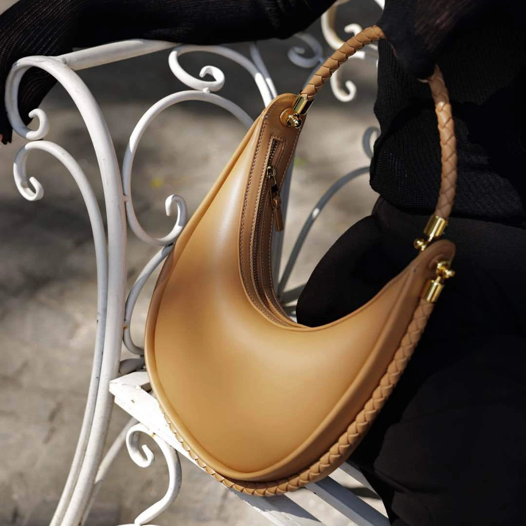 Sac croissant cuir véritable – allure chic et moderne